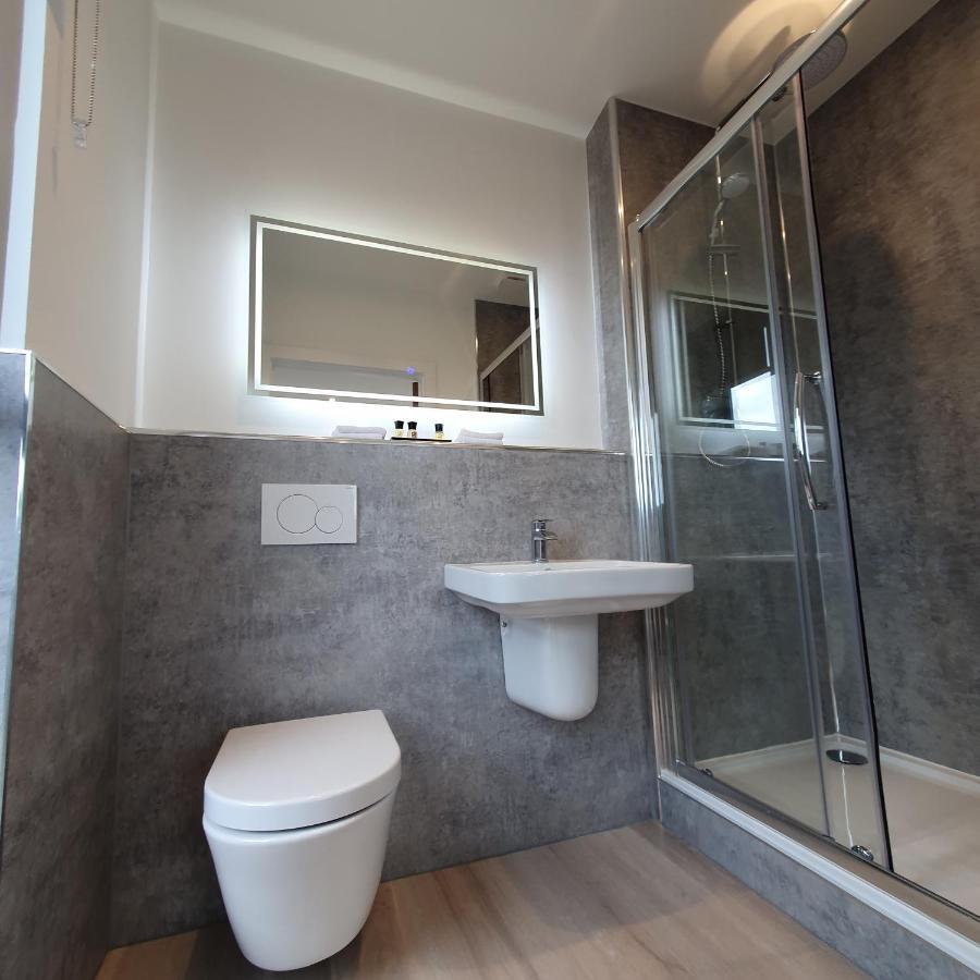 Central Penthouse With Hot Tub & Views 24 Cheltenham Luaran gambar
