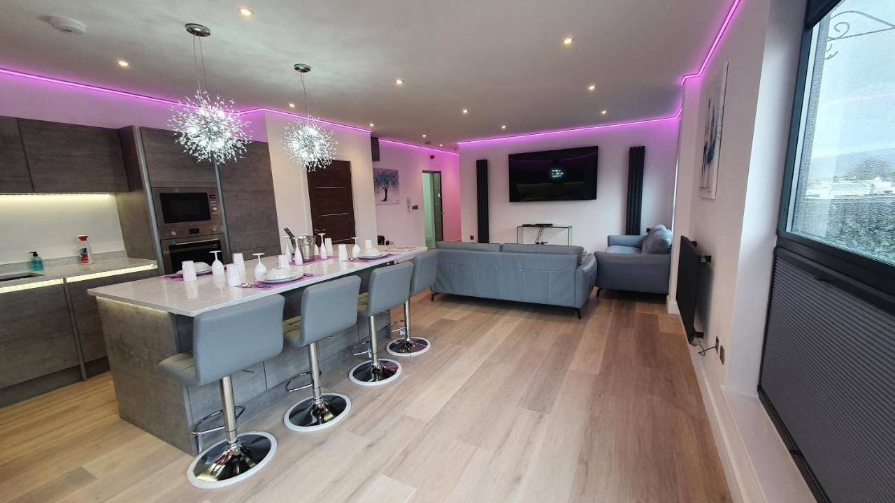 Central Penthouse With Hot Tub & Views 24 Cheltenham Luaran gambar