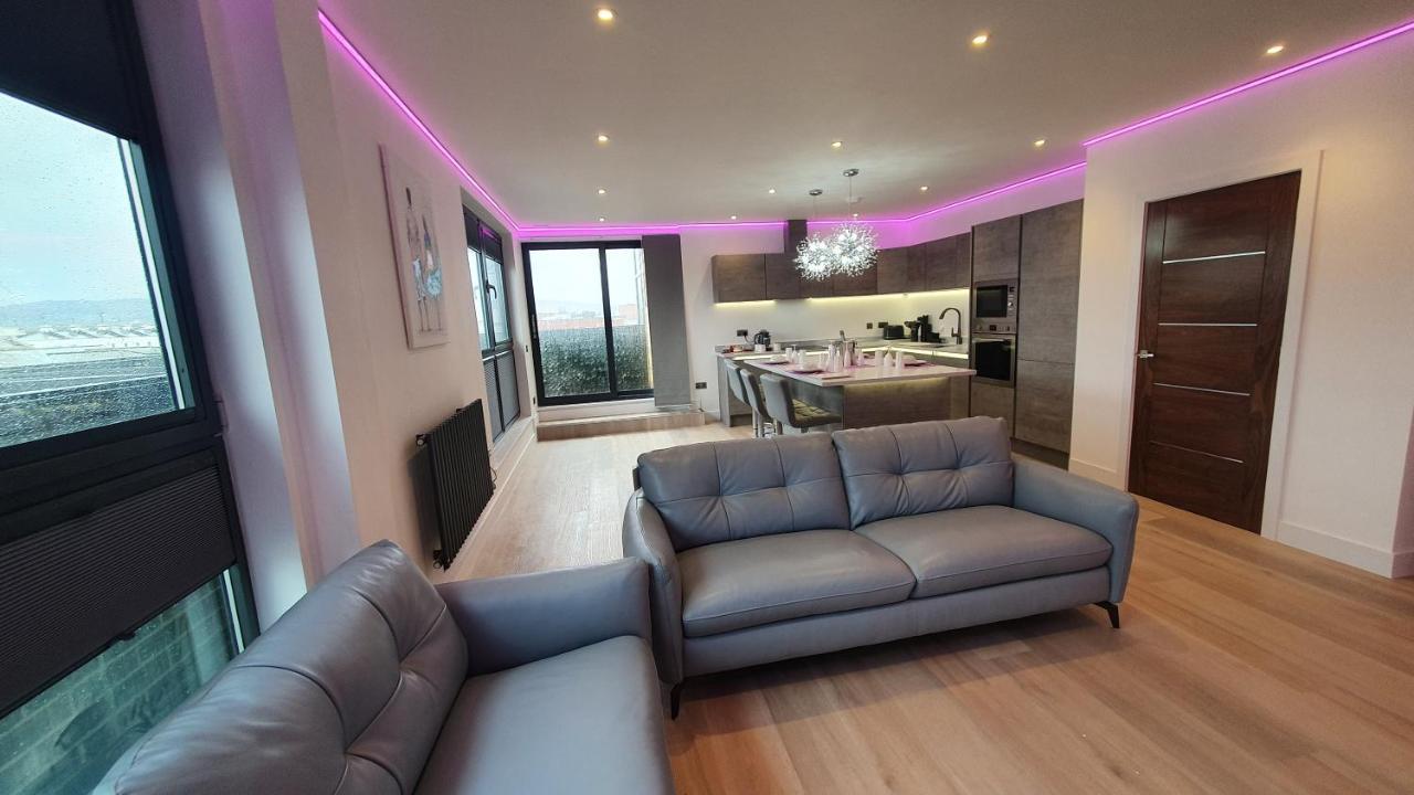 Central Penthouse With Hot Tub & Views 24 Cheltenham Luaran gambar